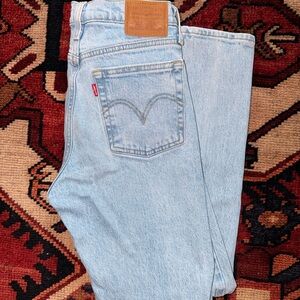 👖 Levi’s Wedgie Icon Jeans